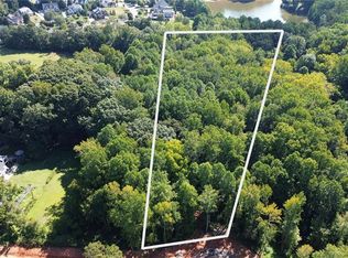 725 Labrador Ln, Winston Salem, NC 27106