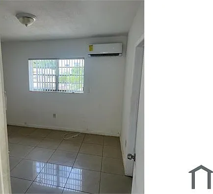 301 NW 11th Ave — Photo 6