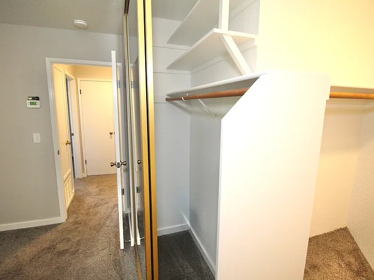 215 Loma Verde Dr — Photo 28