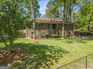 725 Nix Dr, Gainesville, GA 30501