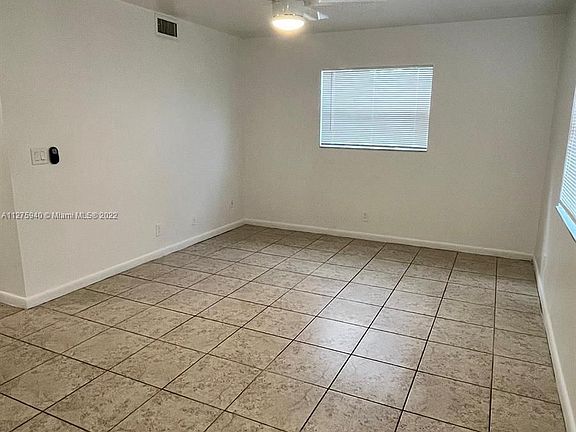 4th image of 3173 Auburn Blvd APT 103