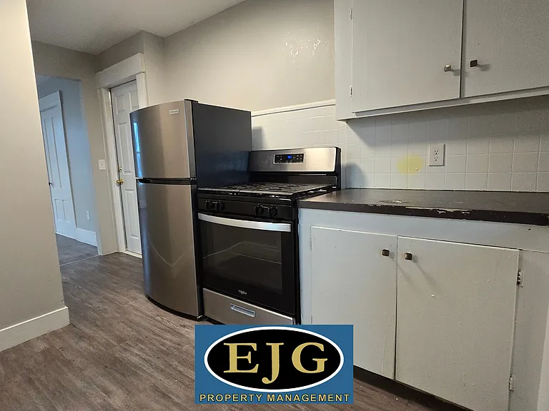389 Lake Ave #9 — Photo 1