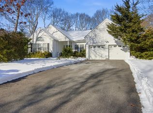 5 Wood Hollow Drive, Westhampton, NY 11977