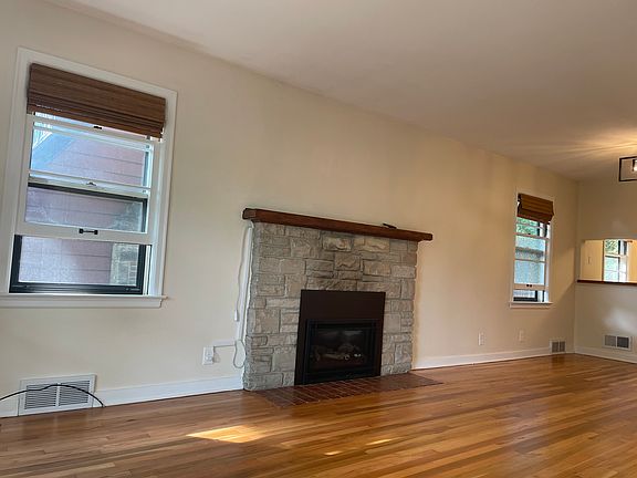 2nd image of 608 Chapman St