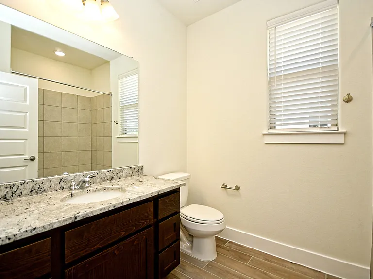 408 Parkline Dr — Photo 22
