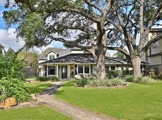 5012 Braeburn Dr, Bellaire, TX 77401