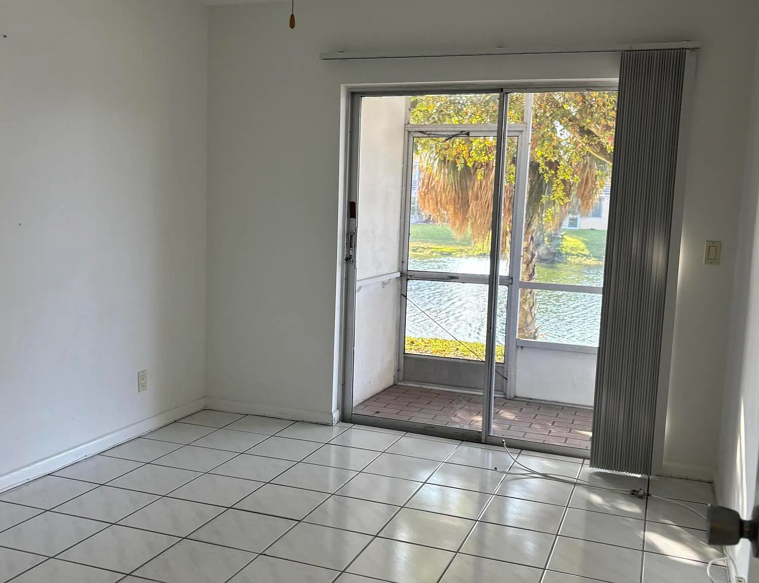 2 bed, 1.5 bath, 798 sqft, $1,600 — Photo 4