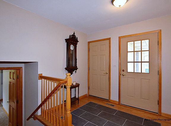 3rd image of 750 W Pine Ave