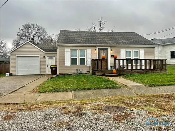 229 W Arthur St, Hicksville, OH 43526