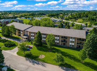 3964 Fairway Hills Dr, Rapid City, SD 57702