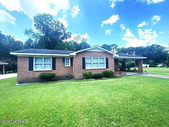 2nd image of 207 Lake Pines Drive
