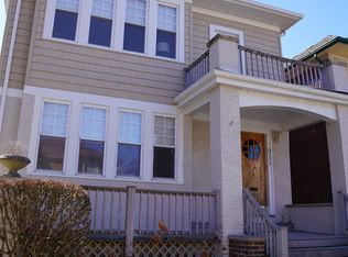 909 Nottingham Rd, Grosse Pointe, MI 48230