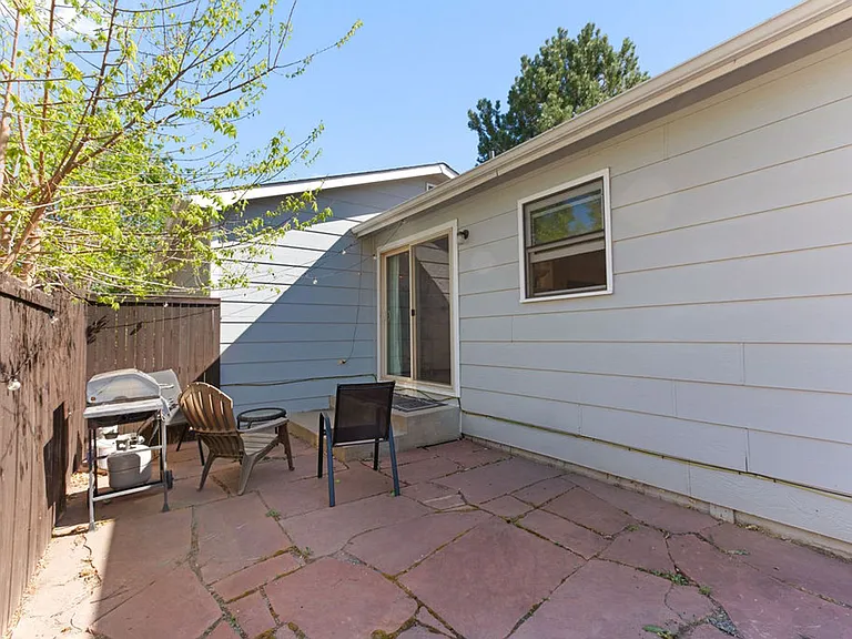 2331 Ponderosa Ct — Photo 23