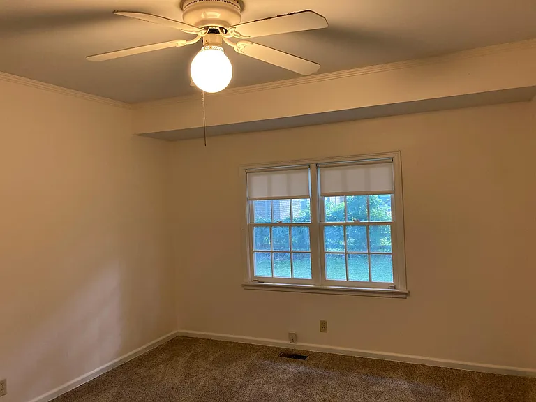 5120 S Richmond Ave — Photo 4