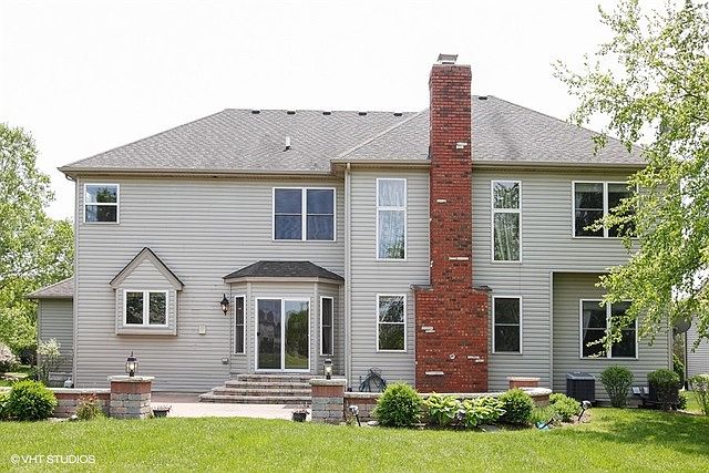 2nd image of 3323 Mistflower Ln