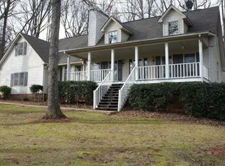 2507 N Oaks Dr, Gainesville, GA 30506