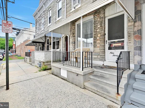 938 Pike St, Reading, PA 19604