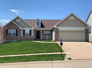 907 Ellis Park Dr, Wentzville, MO 63385