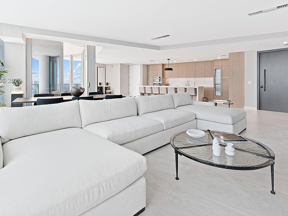 1st image of 851 NE 1st Ave #Penthouse 5402