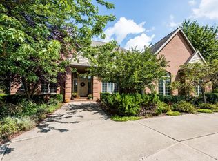 3284 Wyndwicke Dr, Saint Joseph, MI 49085