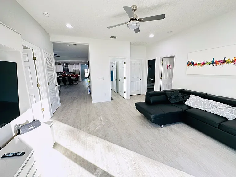 30 Amherst Pl — Photo 20