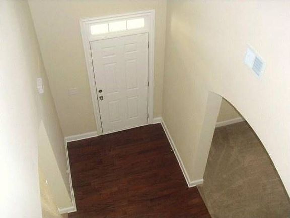2 story foyer