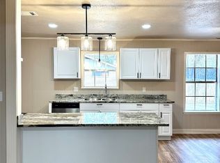 609 Dobbins Rd, Corsicana, TX 75110