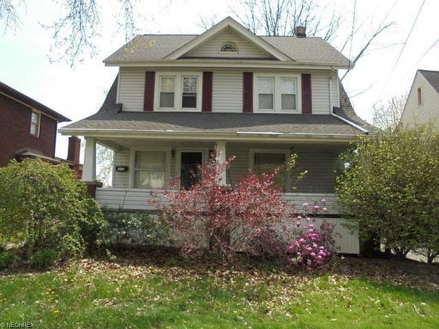 1st image of 445 E Broadway Ave