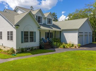 44 Beach Rd, Lincolnville, ME 04849