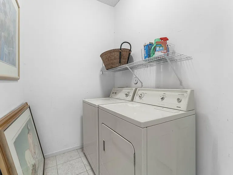 4378 Danielson Dr — Photo 18