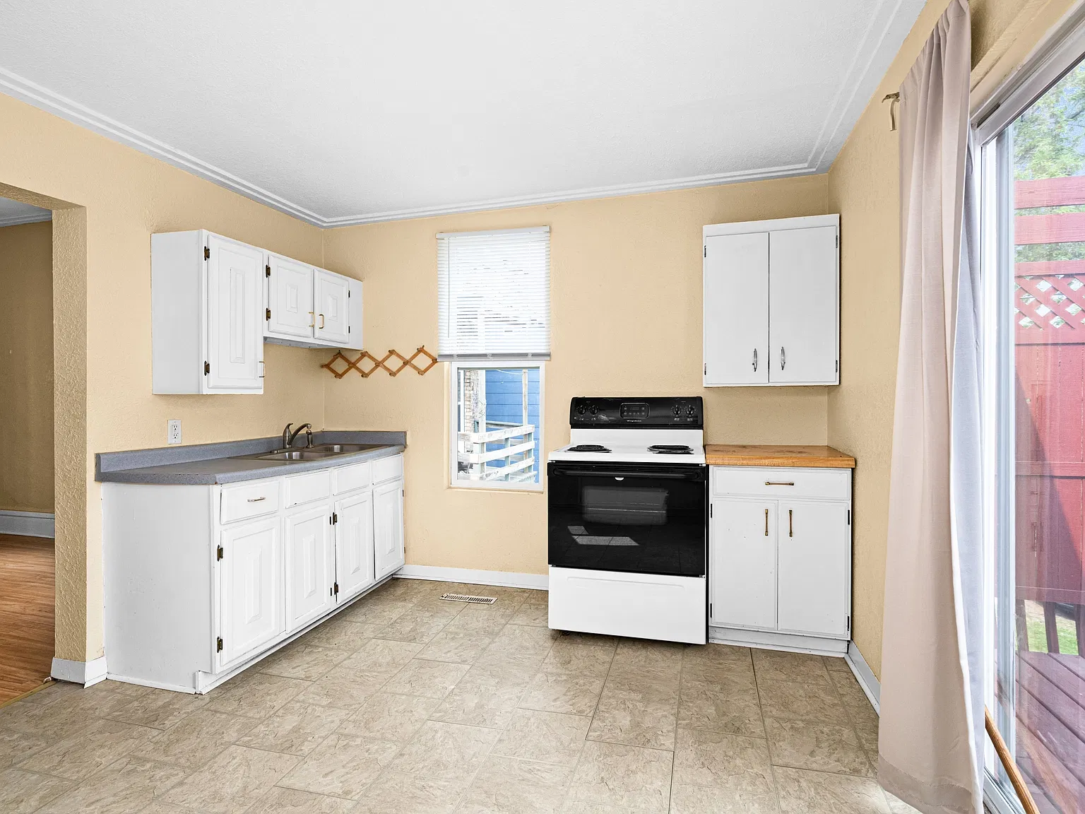 1416 - 1416 — Photo 3