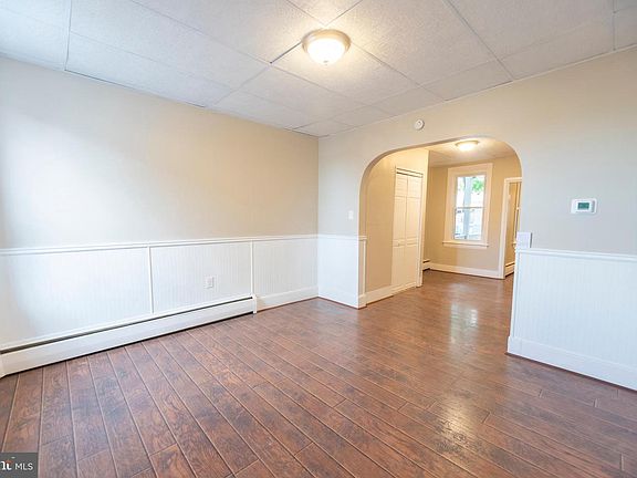 2nd image of 411 Guilford St