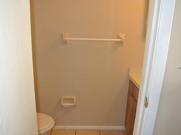 3rd image of 3140 Windover Ave