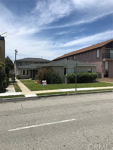 1st image of 2109 Cabrillo Ave