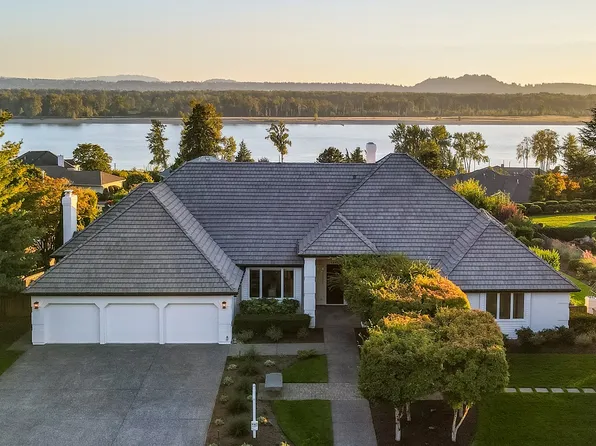 14909 SE Rivercrest Dr, Vancouver, WA 98683