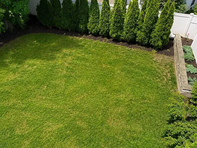 18 Park Ave — Photo 26