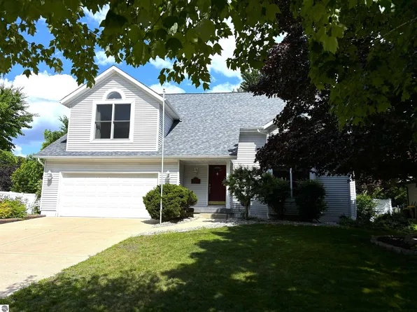 512 W Grand Ave, Mount Pleasant, MI 48858
