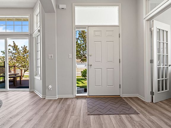 4th image of 786 White Tail Way
