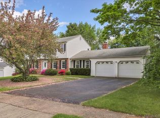 488 Cardinal Ln, Cheshire, CT 06410