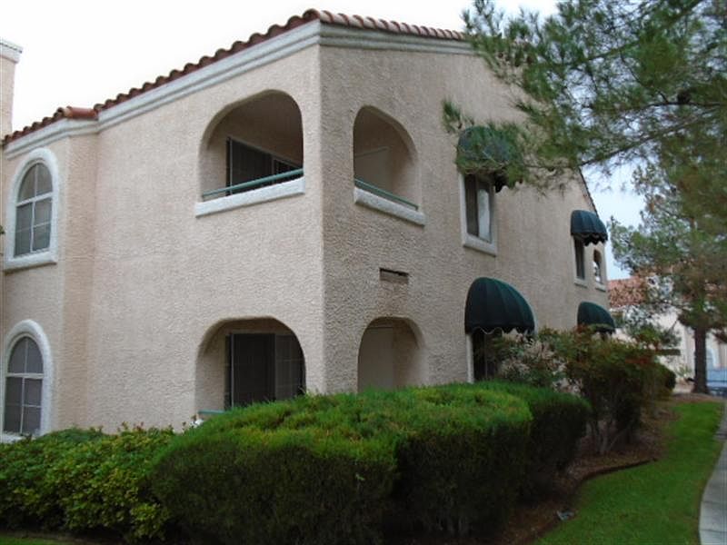 2nd image of 7950 W Flamingo Rd Unit 2164