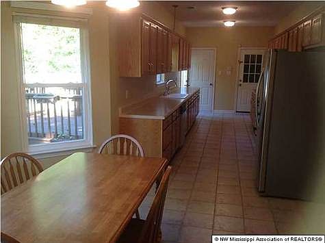 4th image of 4705 Chalice Dr