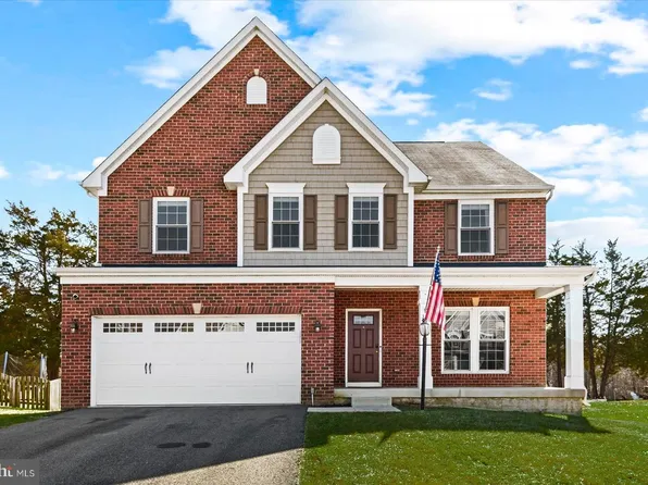 5 Taylors Hill Way, Fredericksburg, VA 22405