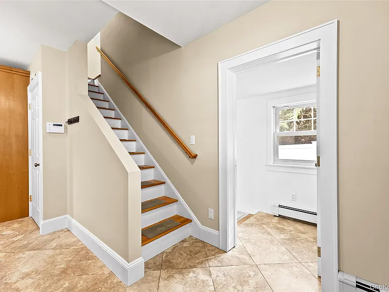 15 Pershing Ave — Photo 19