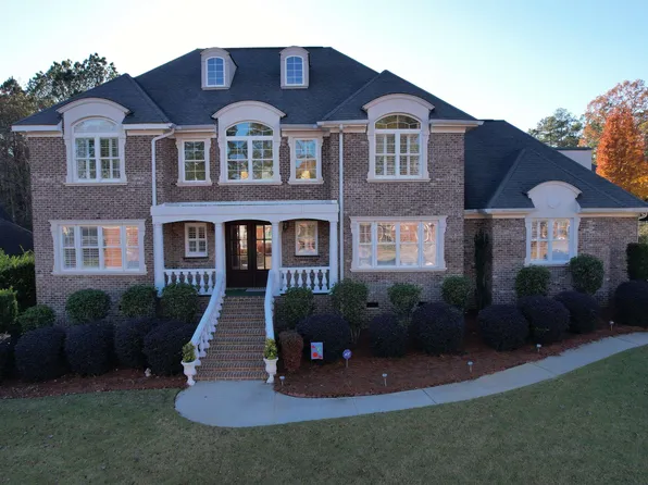 127 Raymond Cir, Lexington, SC 29072