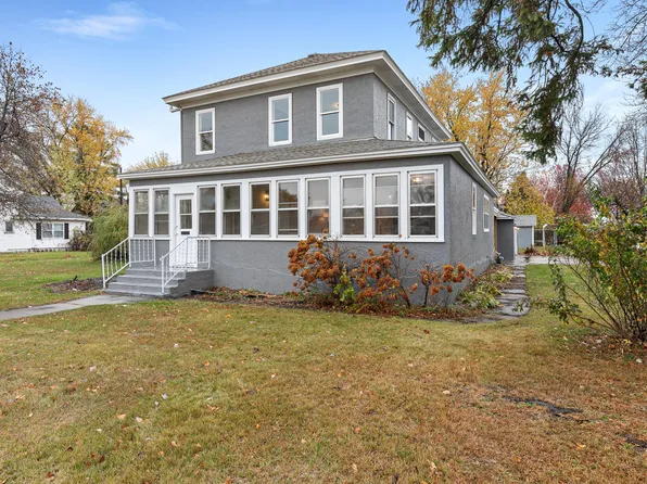 415 1st Ave NE, Little Falls, MN 56345