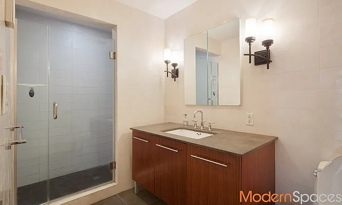 Sold by Modern Spaces | media 6