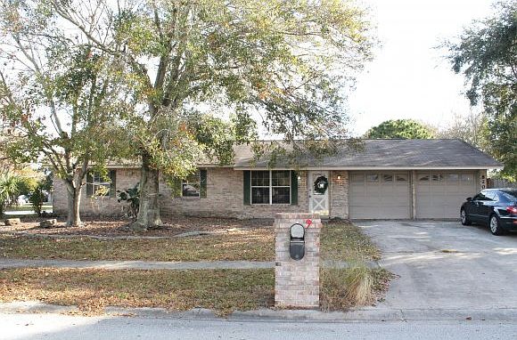 1st image of 820 Jasmine Dr
