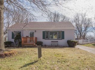 1432 Locust St, West Des Moines, IA 50265