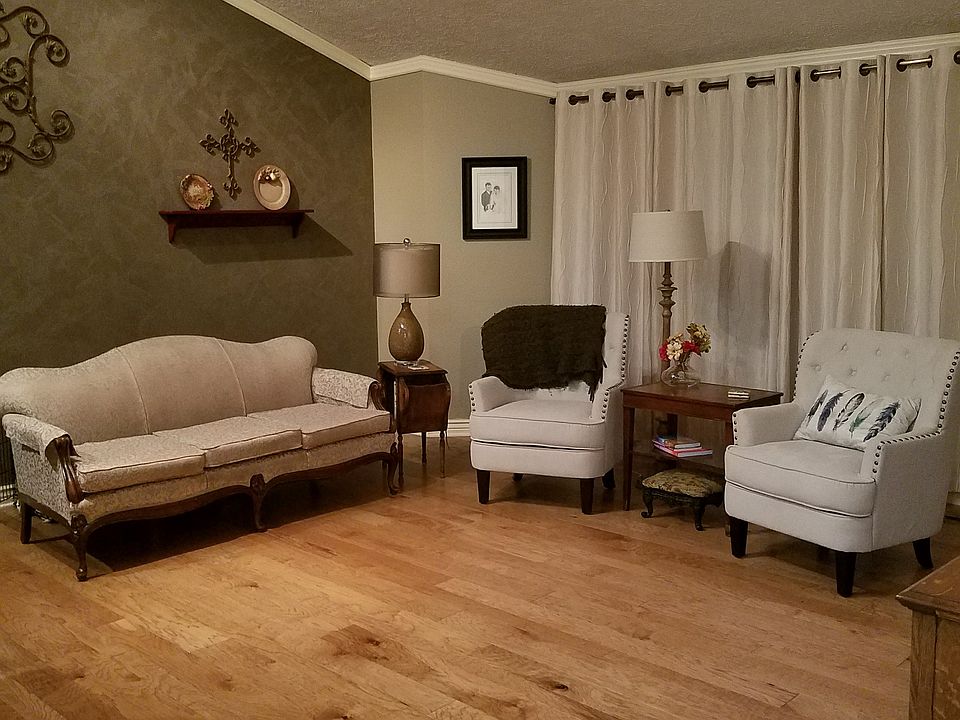 Spacious Living Room