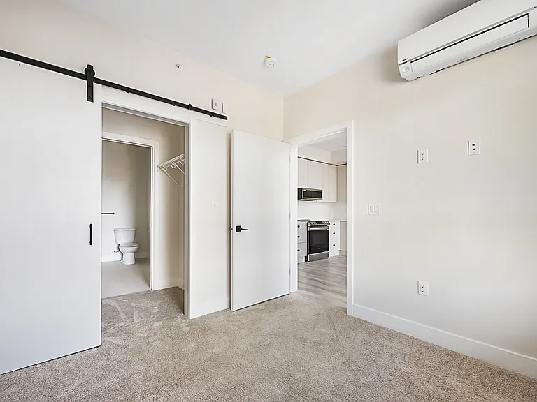 45511 Campus Dr — Photo 56